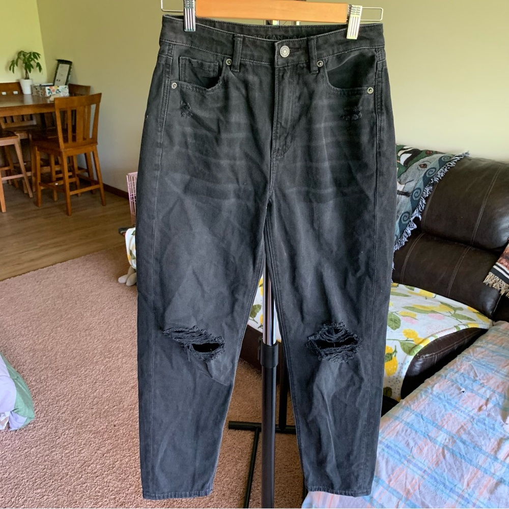 American Eagle Mom Straight Jeans 2
